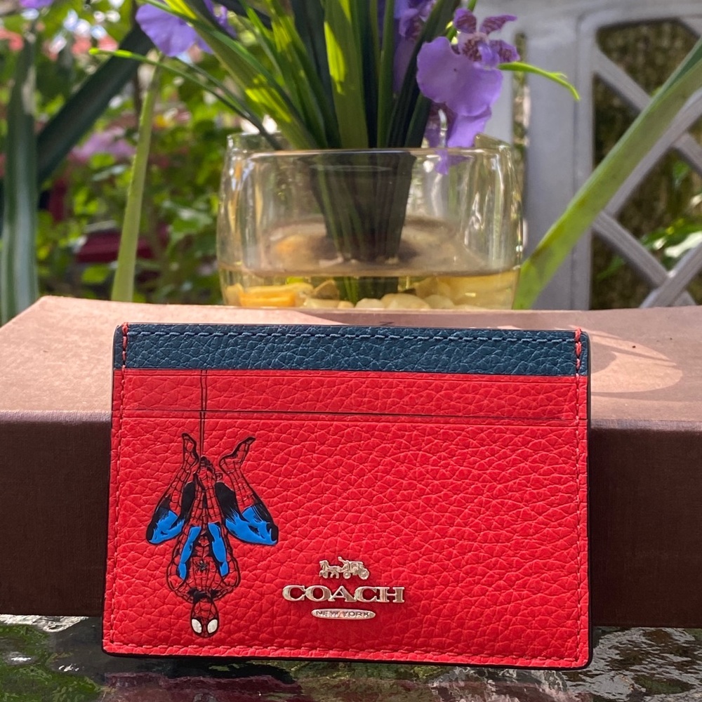 Coach Spider-Man Marvel Red CardHolder Wallet - Picture 3 of 16